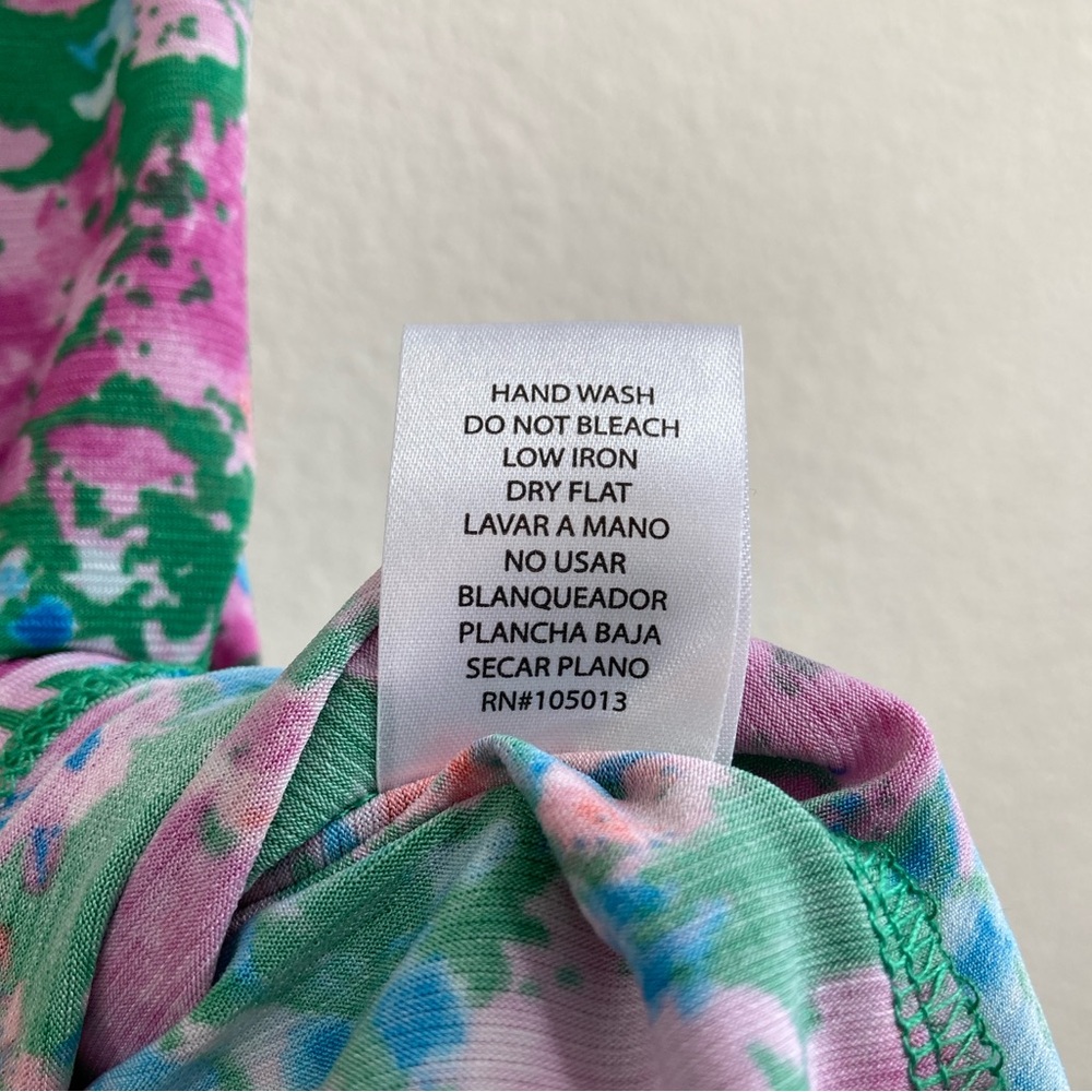 Dear Scarlett Lizzy Blouse in Floral Print Size M - Picture 8 of 9
